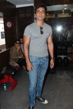 Sonu Sood with the cast of Shootout At Wadala at the launch of gym calles Red Gym in khar on 1st May 2012 (64).JPG